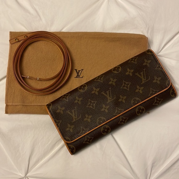 Louis Vuitton Pochette Twin GM M51852 Monogram Canvas Crossbody Bag - Picture 1 of 15